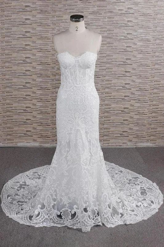 Stunning Strapless Appliques A-line Wedding Dress Strapless Lace Dress