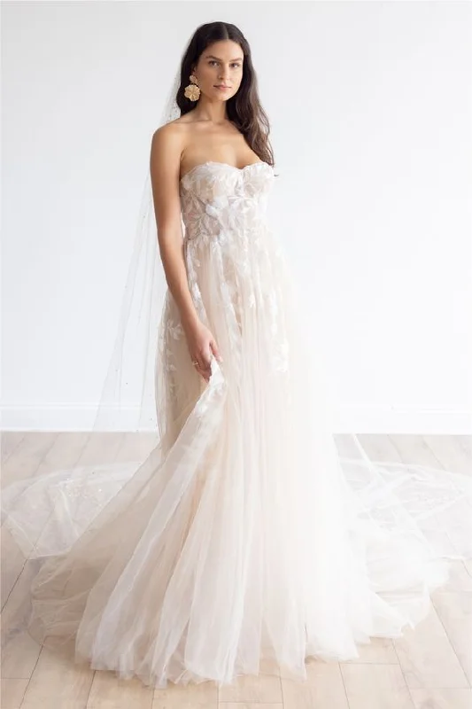 Wtoo Austin Tulle unclassified dresses