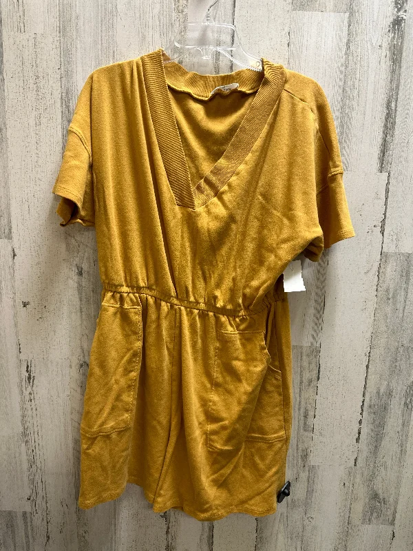 Yellow Romper Zenana Outfitters, Size 2x Bold pattern unclassified dresses